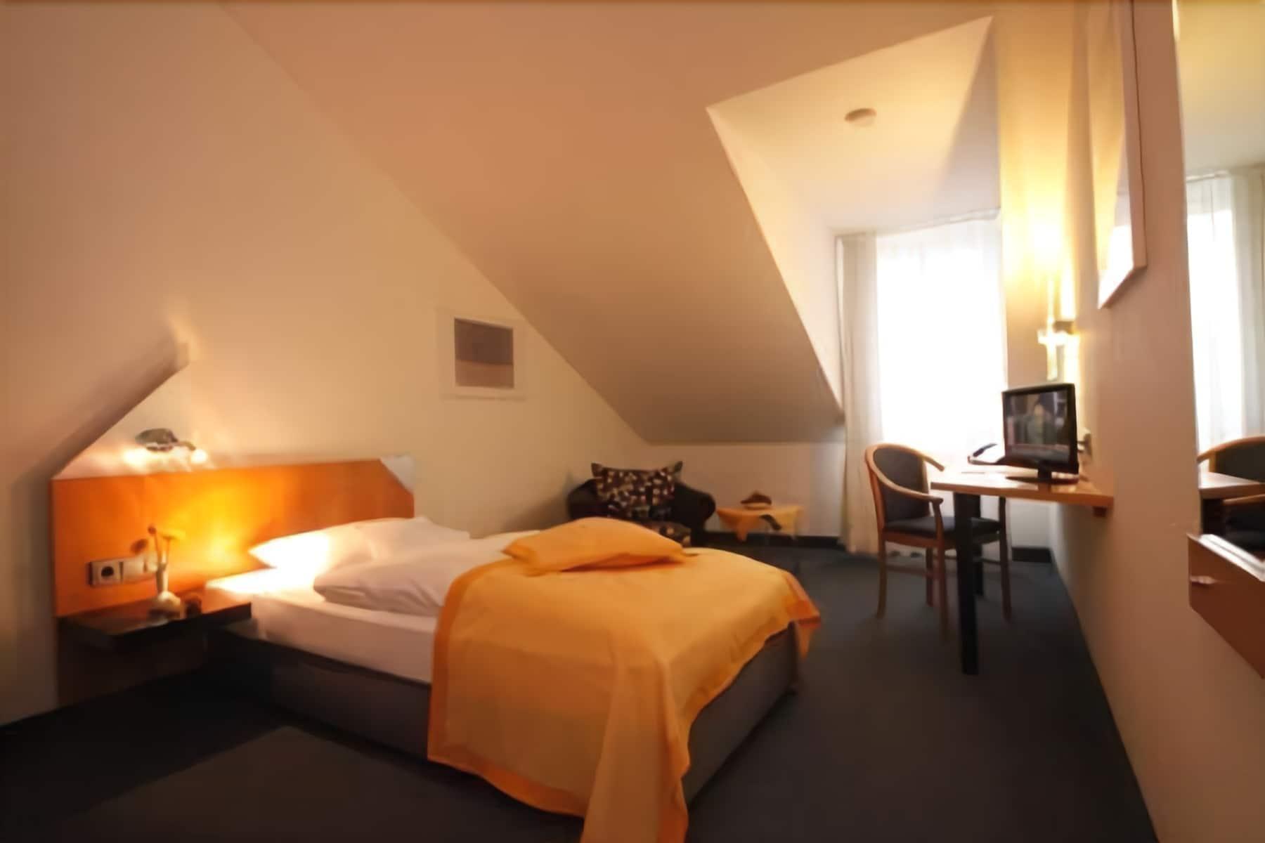 Prima Hotel Havelland Gross Kreutz Экстерьер фото