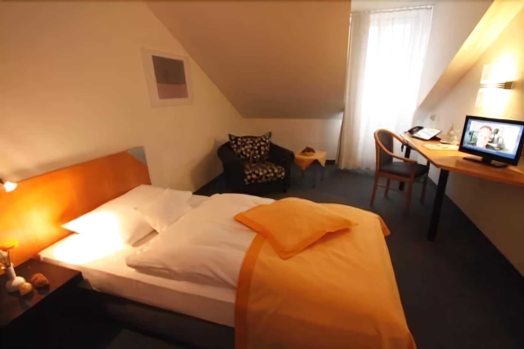 Prima Hotel Havelland Gross Kreutz Экстерьер фото