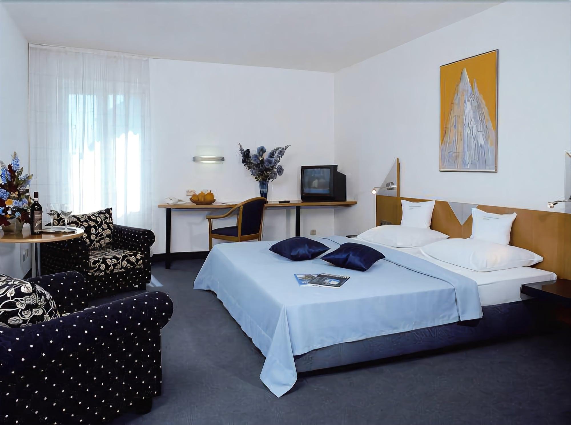 Prima Hotel Havelland Gross Kreutz Экстерьер фото