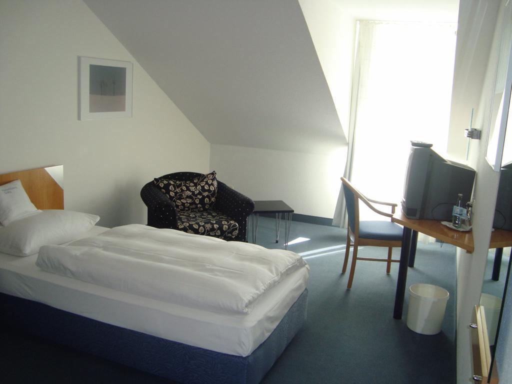 Prima Hotel Havelland Gross Kreutz Экстерьер фото
